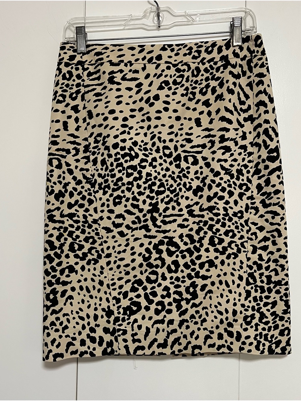Ann Taylor LOFT Animal Leopard Print Pencil Skirt Beige Black Sz 2 Career City